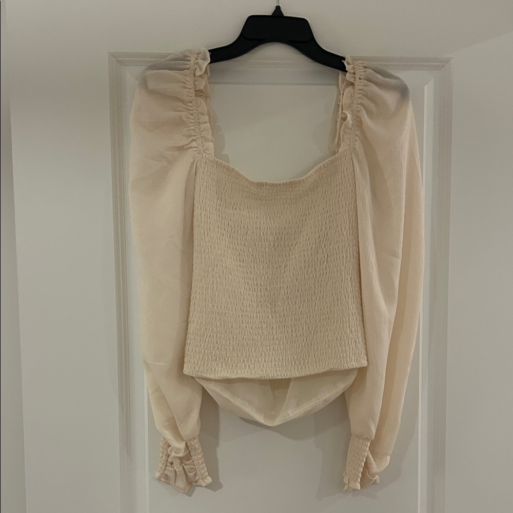 Astr Cream Ruched Blouse - Picture 2 of 2